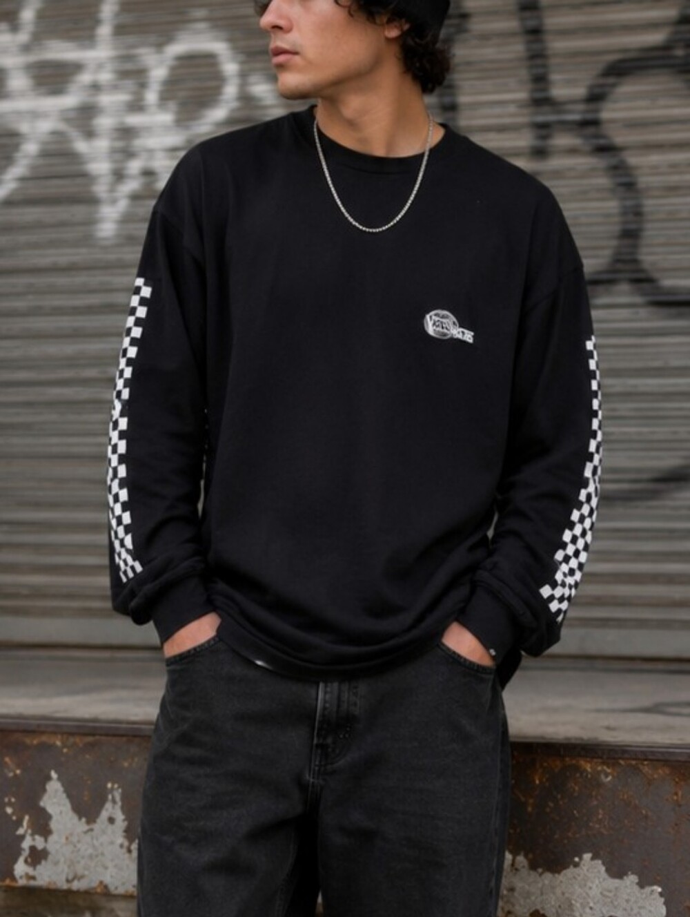 Vans Men’s Black Long Sleeve Checkerboard Sleeve Tee XL NWT Y2K Skate